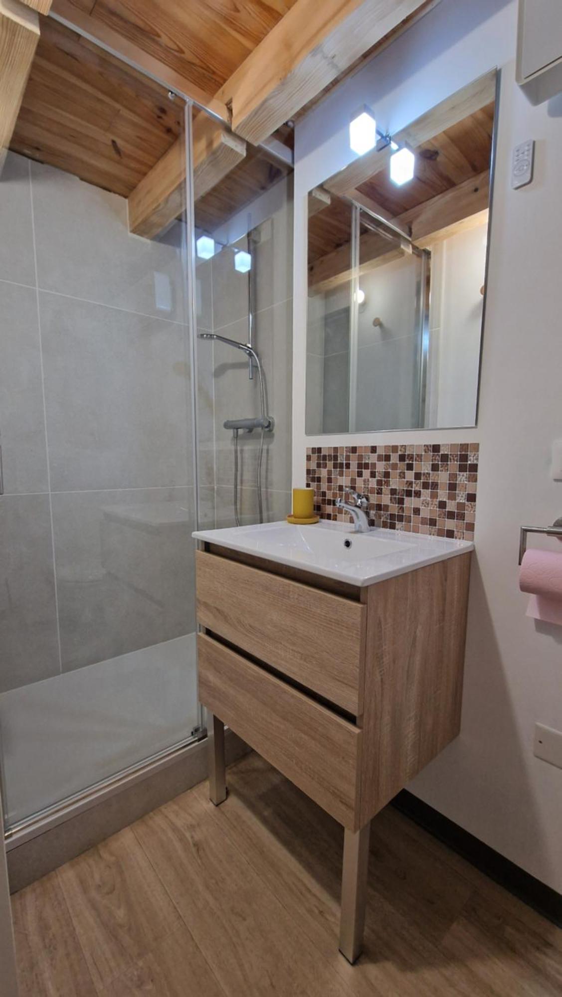 Home Et Holiday La Muscadelle Viviers Ngoại thất bức ảnh